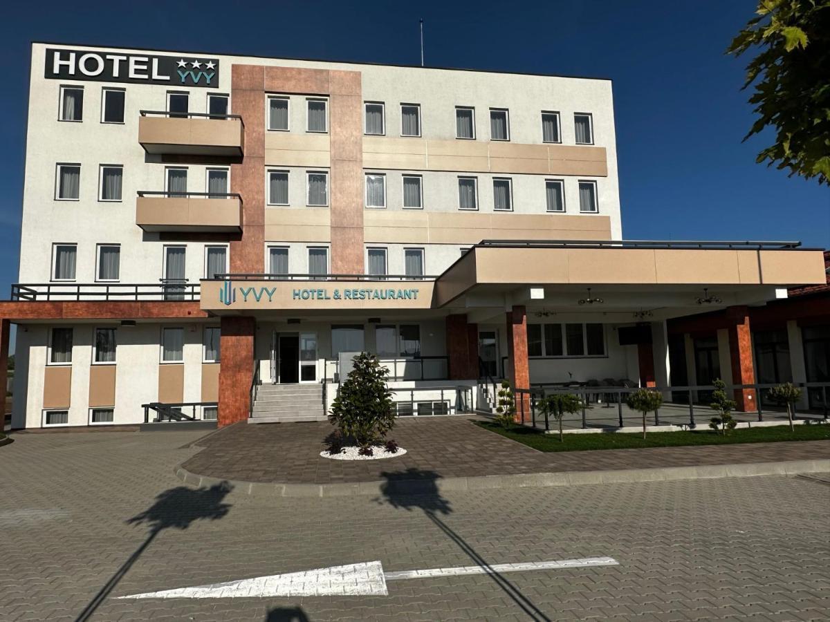 Hotel Yvy Sebes  Exterior photo
